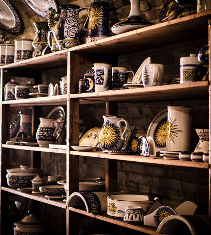 Lavorazione-maioliche - Ceramiche Simonetti