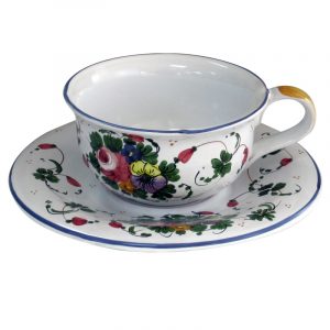 Tazza da latte con piatto