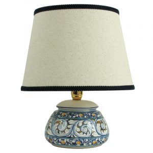 Lampada bassa con paralume